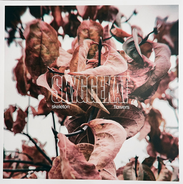 Skyggekat – Skeleton Flowers