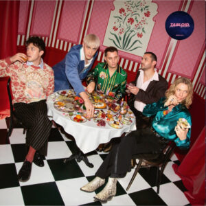 Tabloid – Hot Gossip